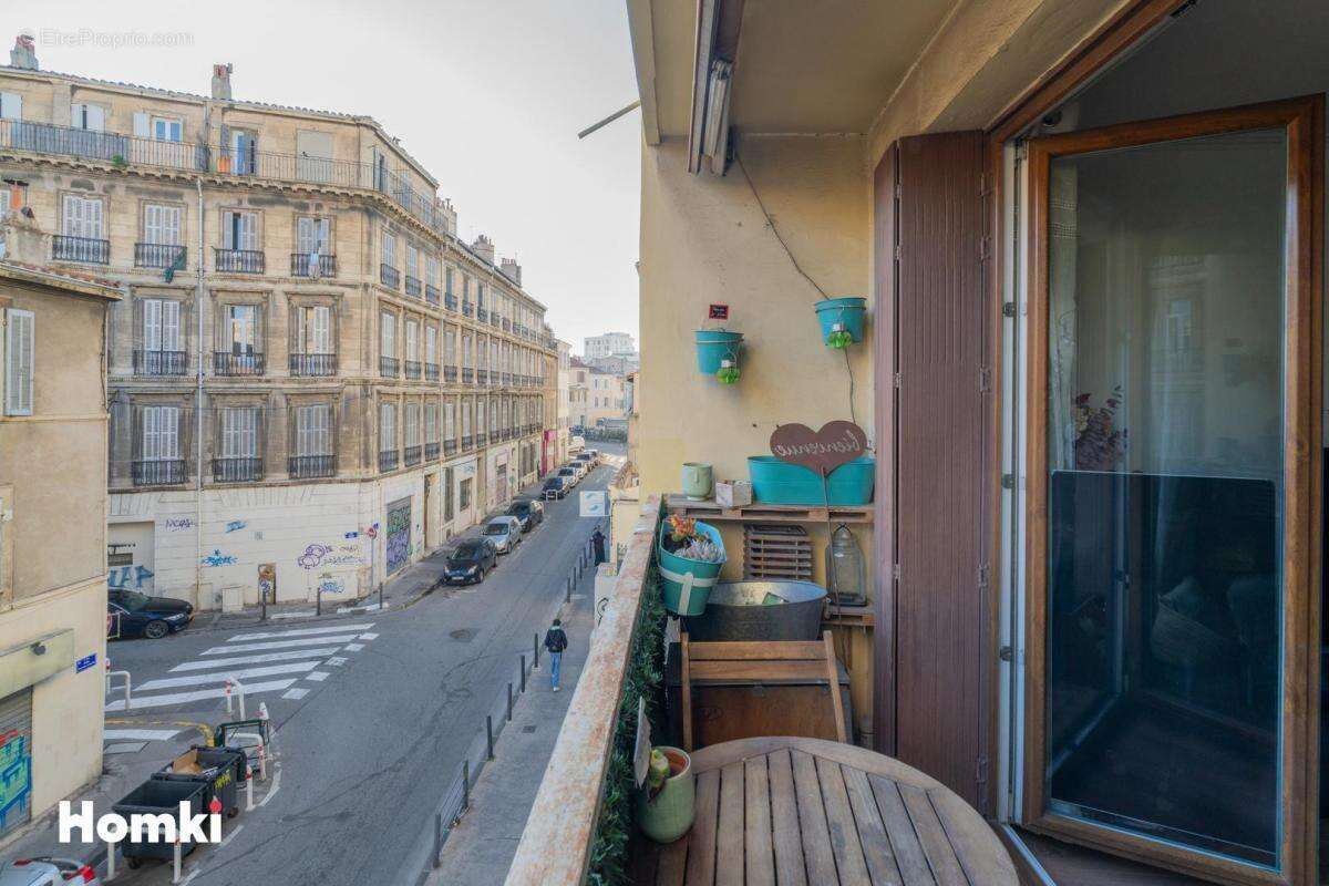 Appartement à MARSEILLE-5E