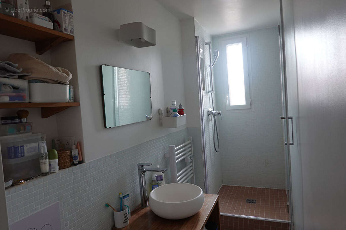 Appartement à PARIS-19E