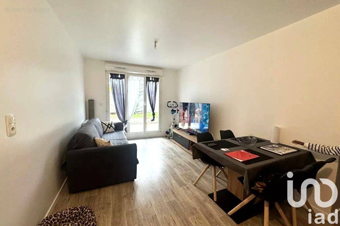 Photo 1 - Appartement à CORBEIL-ESSONNES