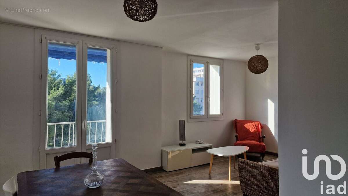 Photo 2 - Appartement à MARSEILLE-9E