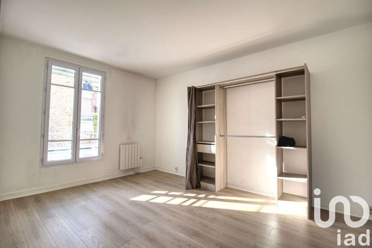 Photo 3 - Appartement à PARIS-18E