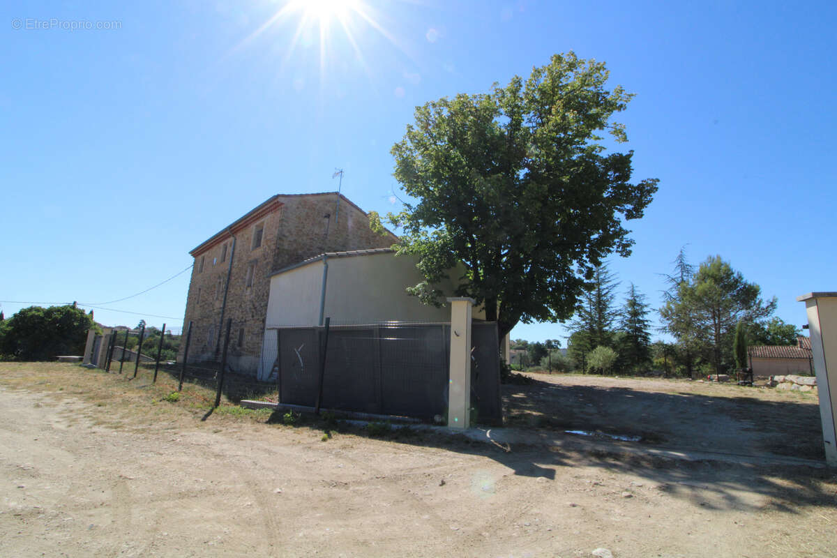 Maison à SAINT-CHRISTOL-LES-ALES