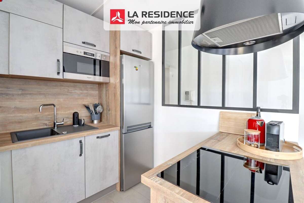 Appartement à ROQUEBRUNE-SUR-ARGENS