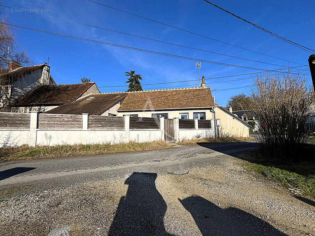 Maison à CELLETTES