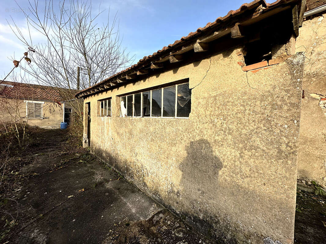 Maison à MONTEREAU-FAULT-YONNE