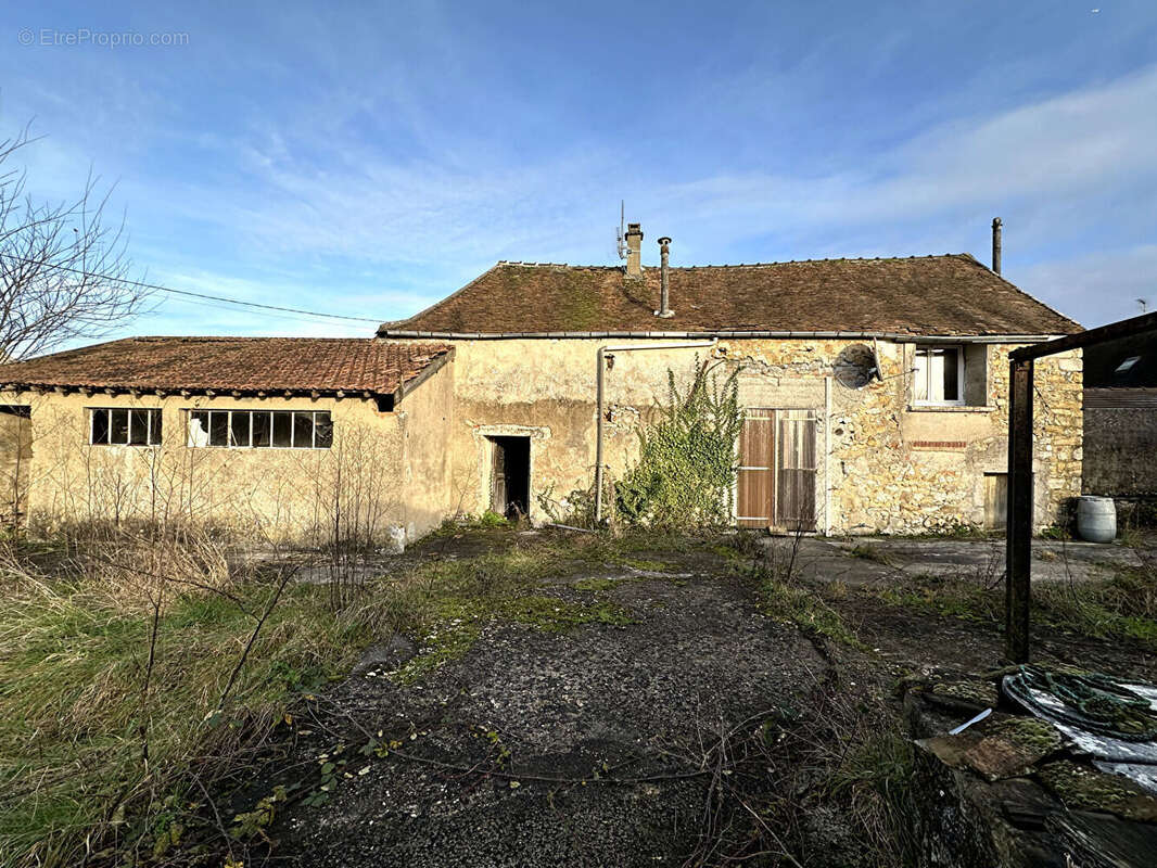 Maison à MONTEREAU-FAULT-YONNE