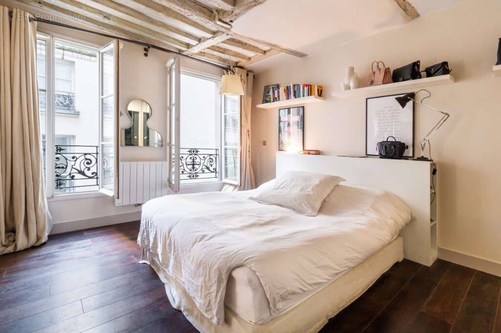 Appartement à PARIS-6E