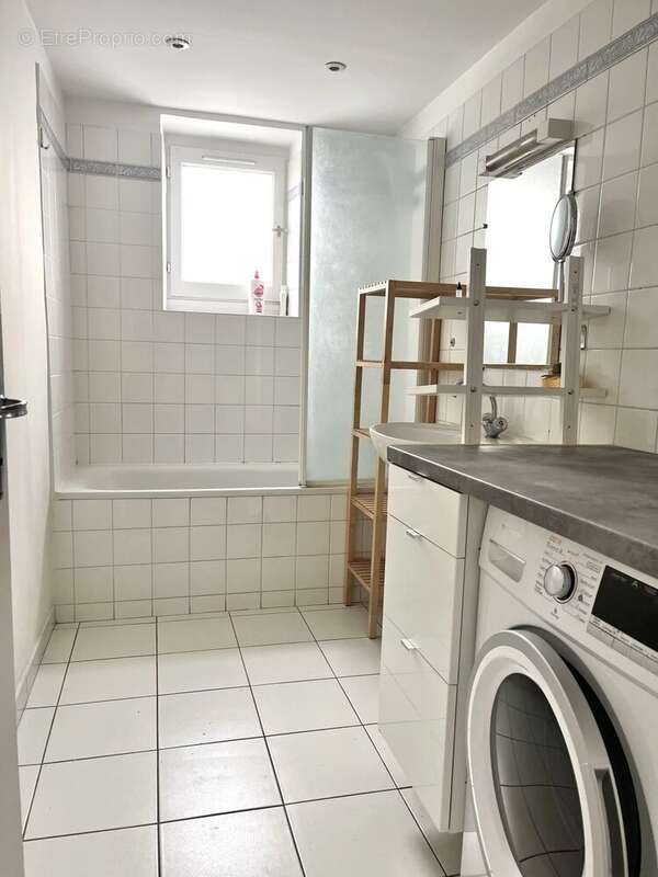 Appartement à PARIS-3E