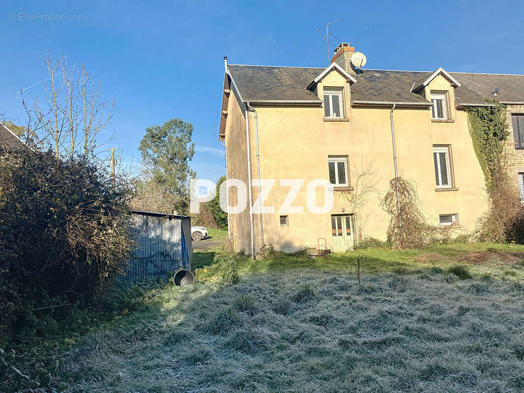 Maison à SAINT-AMAND