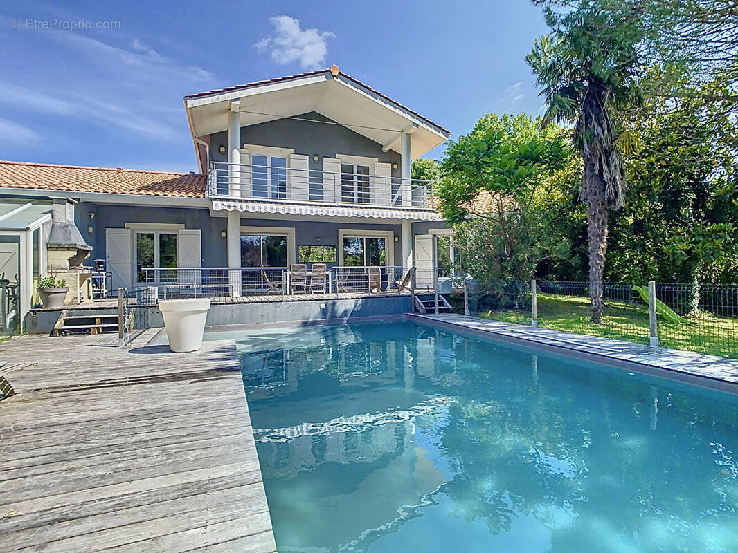 Maison à LE TAILLAN-MEDOC