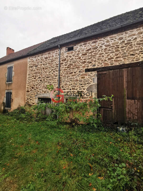 Maison à LAPEYROUSE