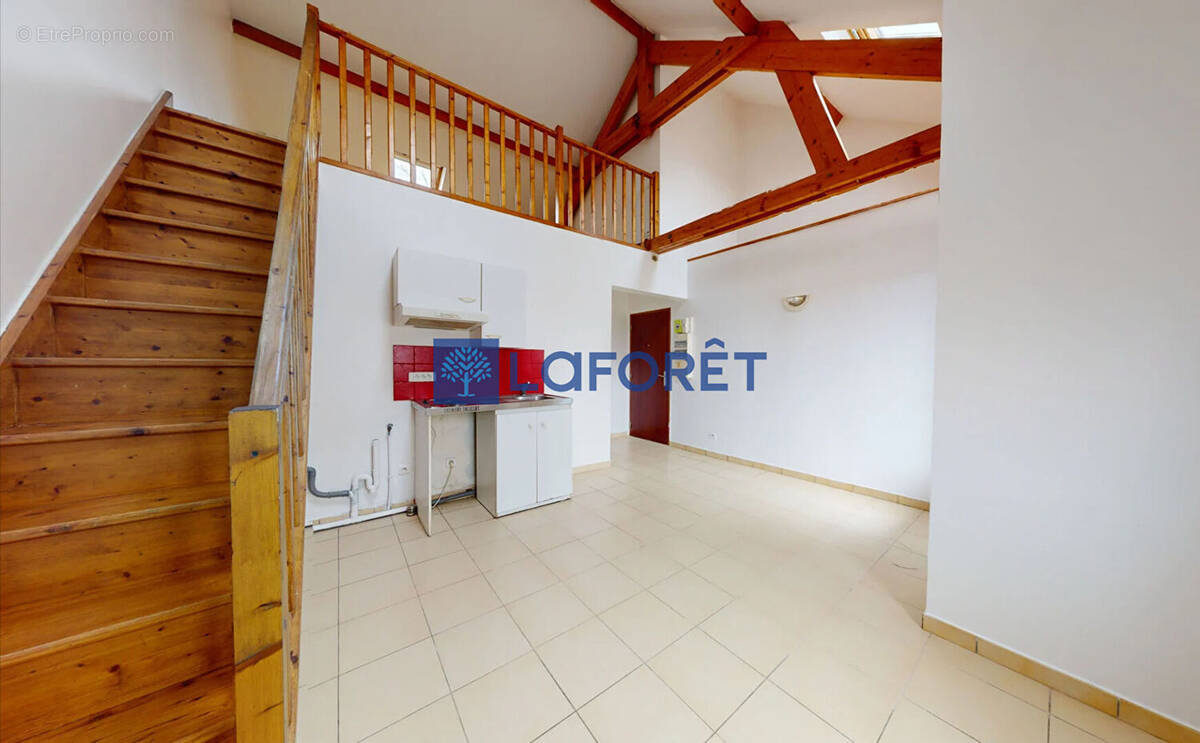 Appartement à SAVIGNY-SUR-ORGE