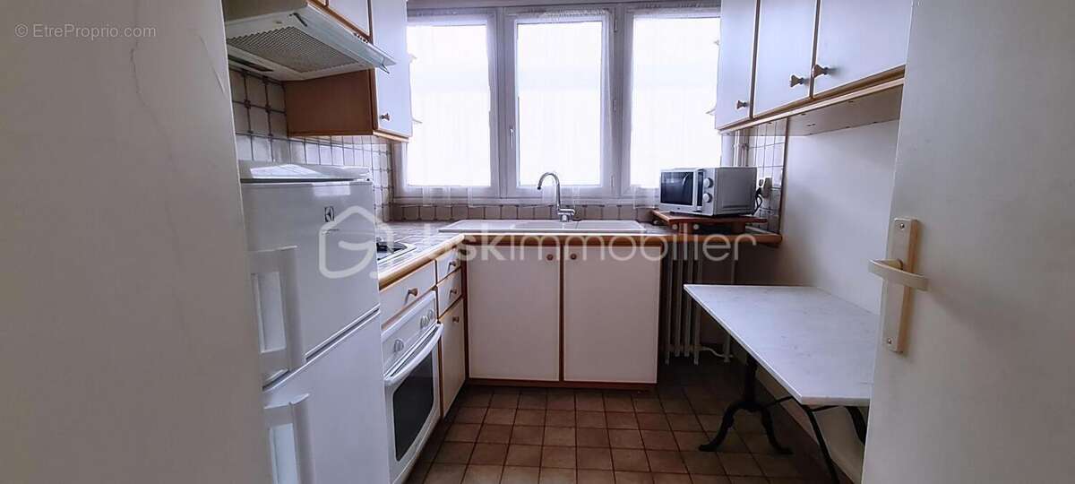 Appartement à PARIS-14E