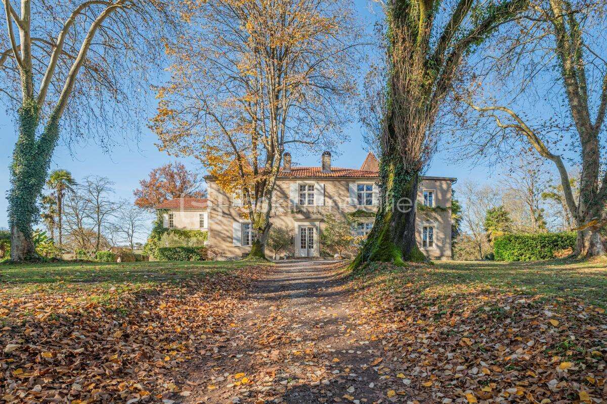 Maison à POUILLON