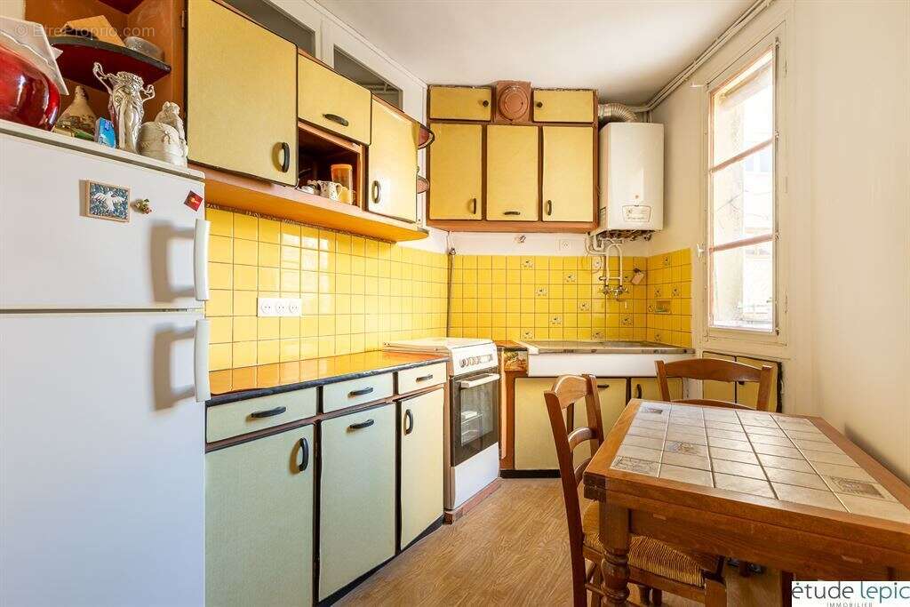 Appartement à PARIS-18E