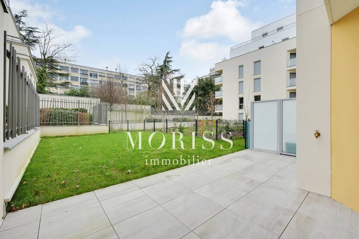 Appartement à SURESNES