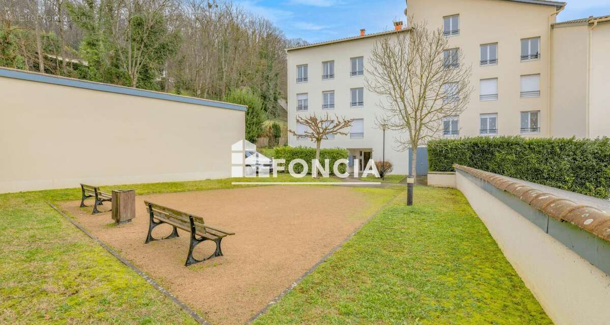 Appartement à FONTAINES-SUR-SAONE