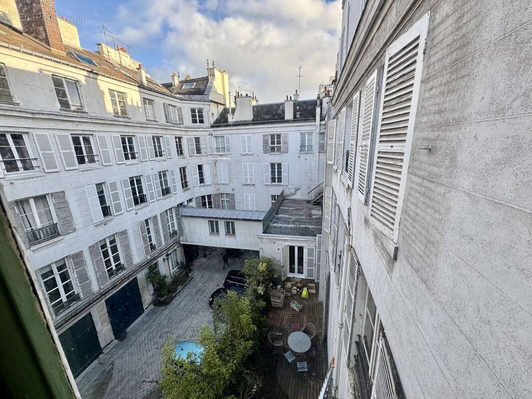 Appartement à PARIS-7E