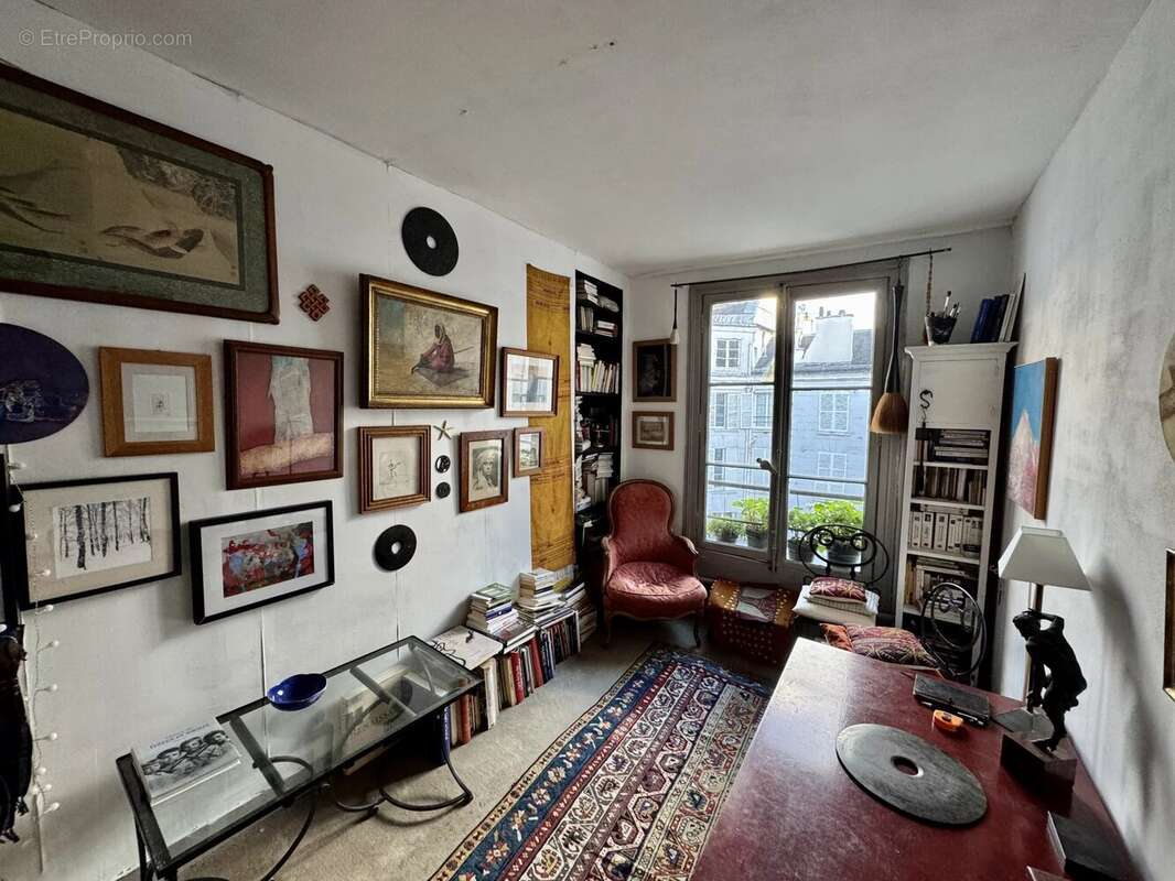 Appartement à PARIS-7E