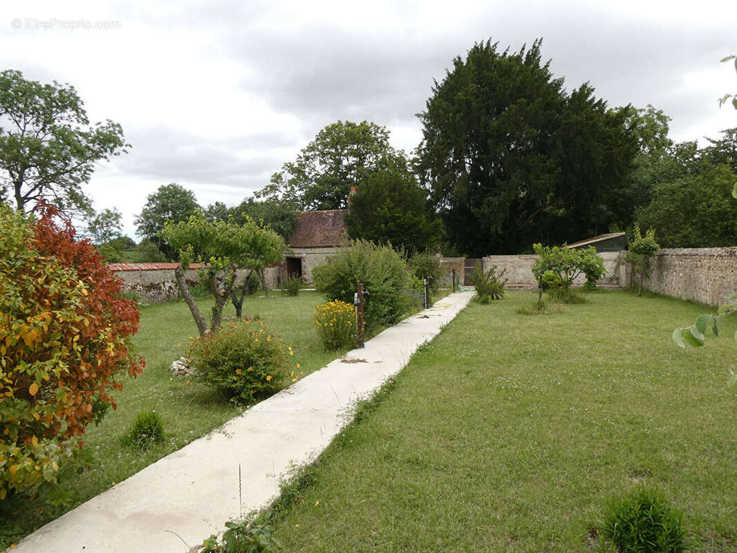 Maison à LA LOUPE