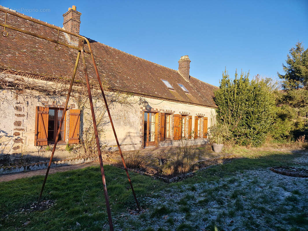 Maison à LE FAVRIL