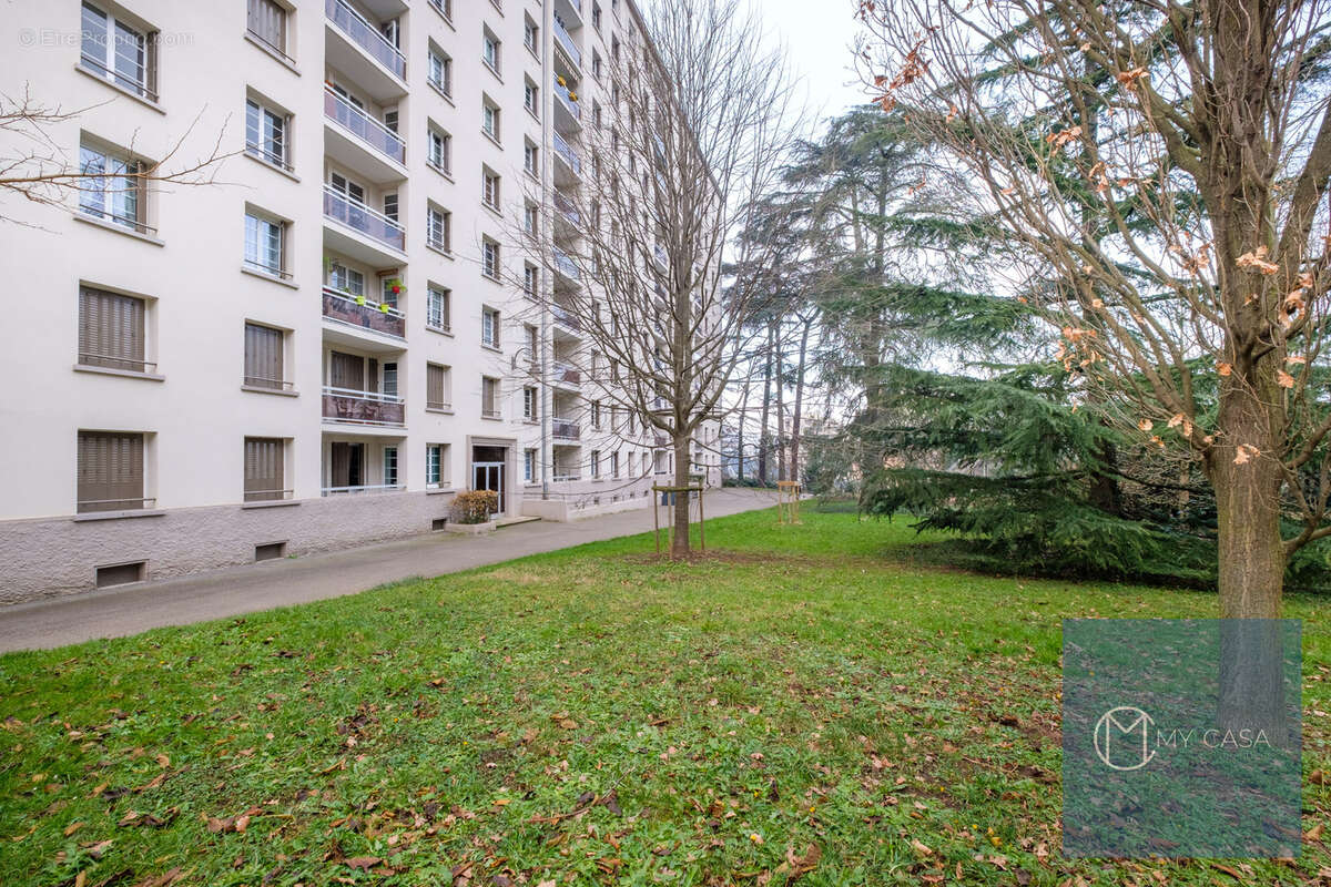 Appartement à LYON-5E