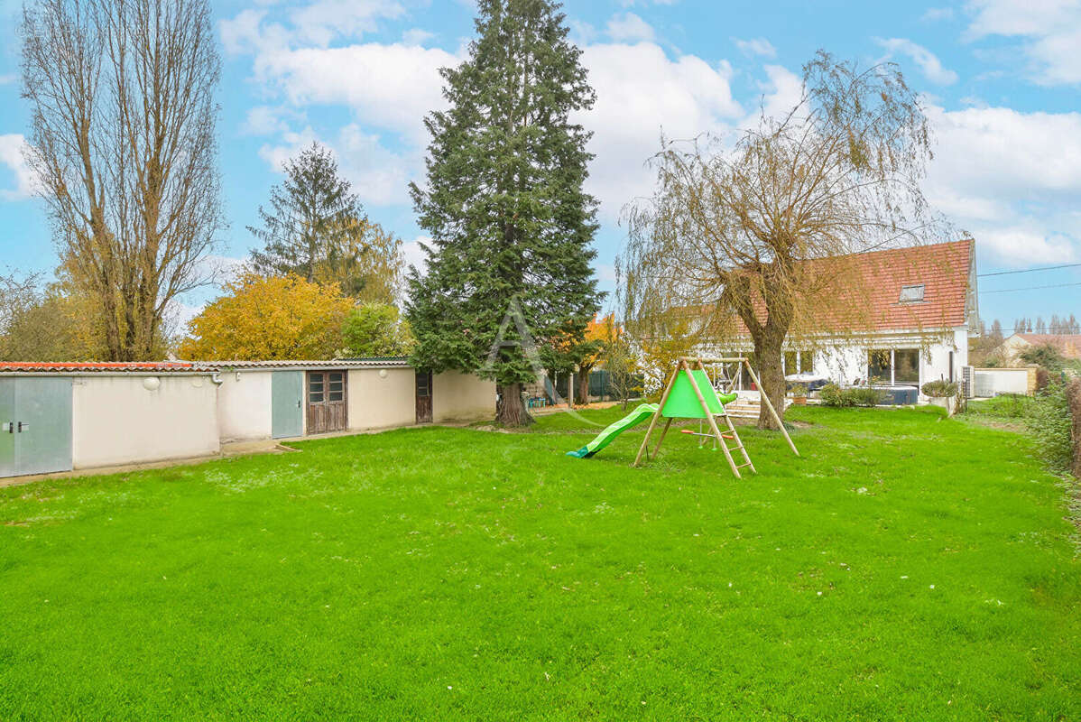 Maison à SIVRY-COURTRY