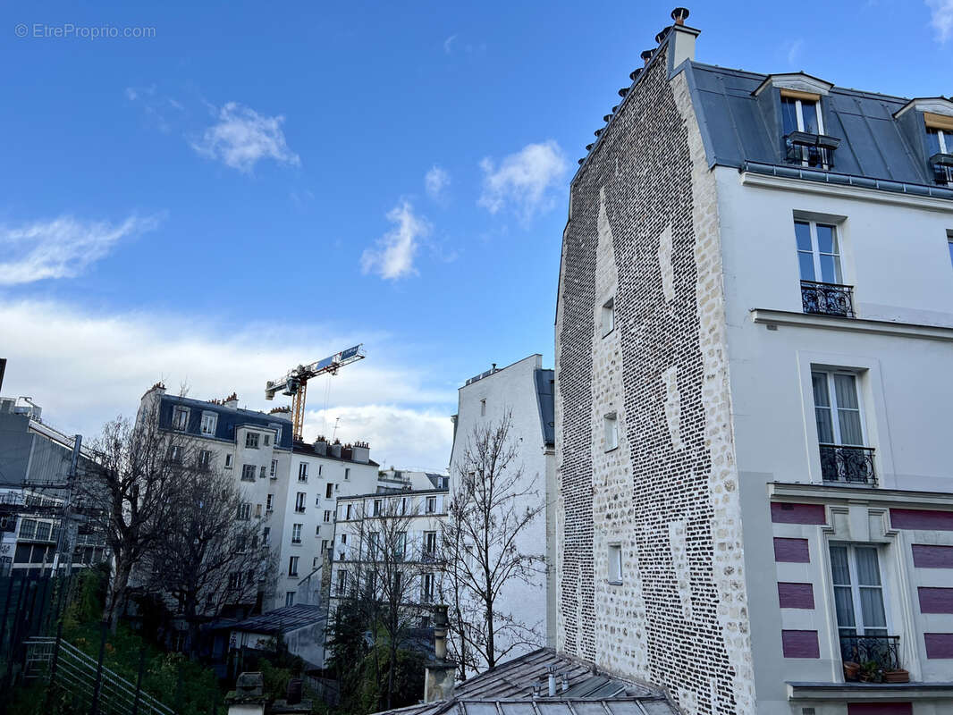 Appartement à PARIS-14E