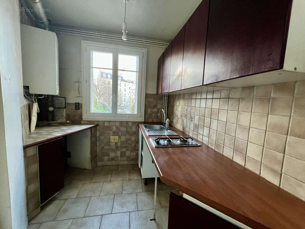 Appartement à PARIS-14E