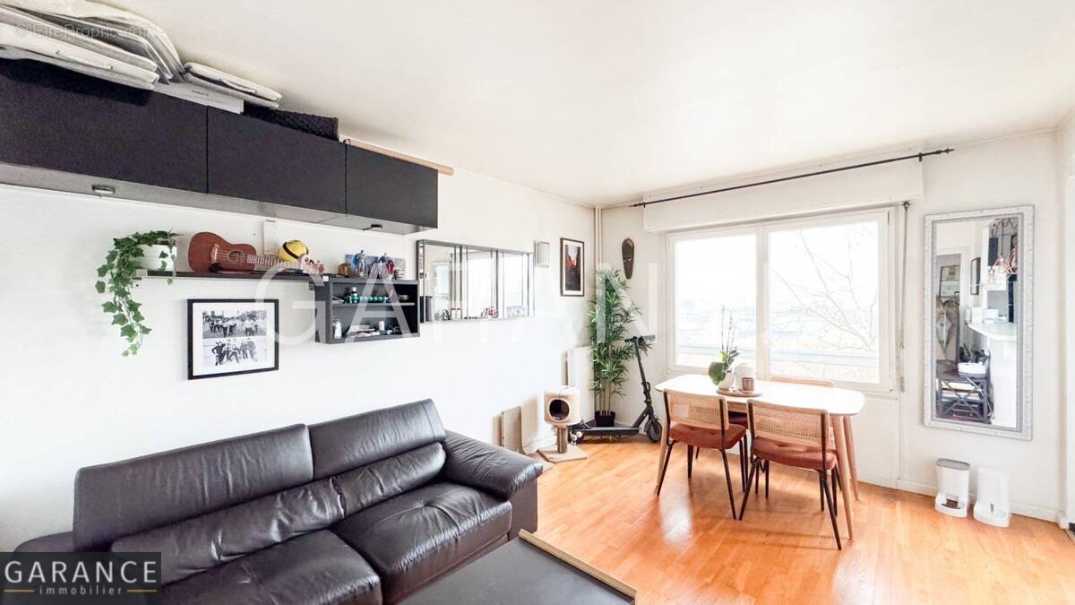 Appartement à PARIS-12E