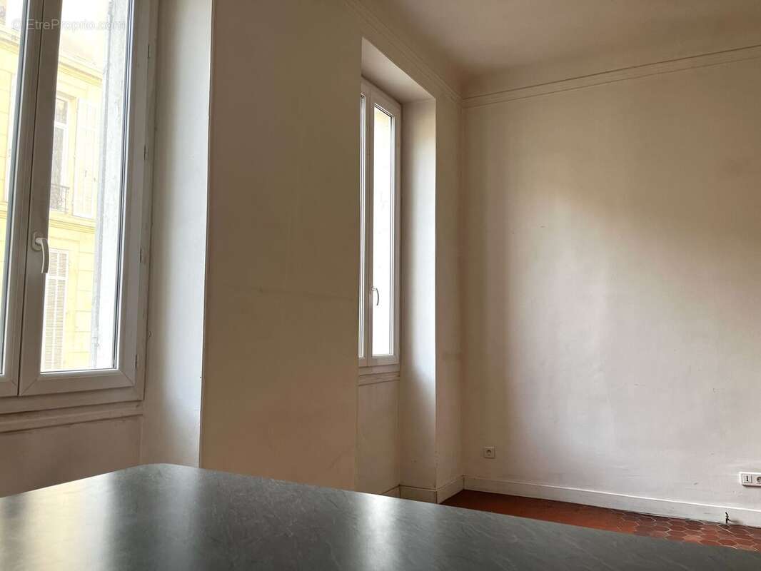 Appartement à MARSEILLE-5E