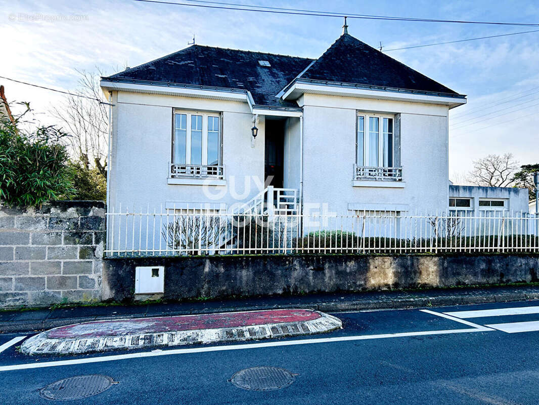 Maison à SAINT-SEBASTIEN-SUR-LOIRE