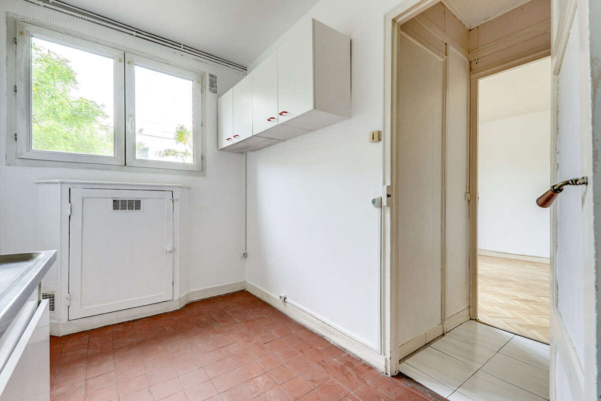 Appartement à PARIS-14E