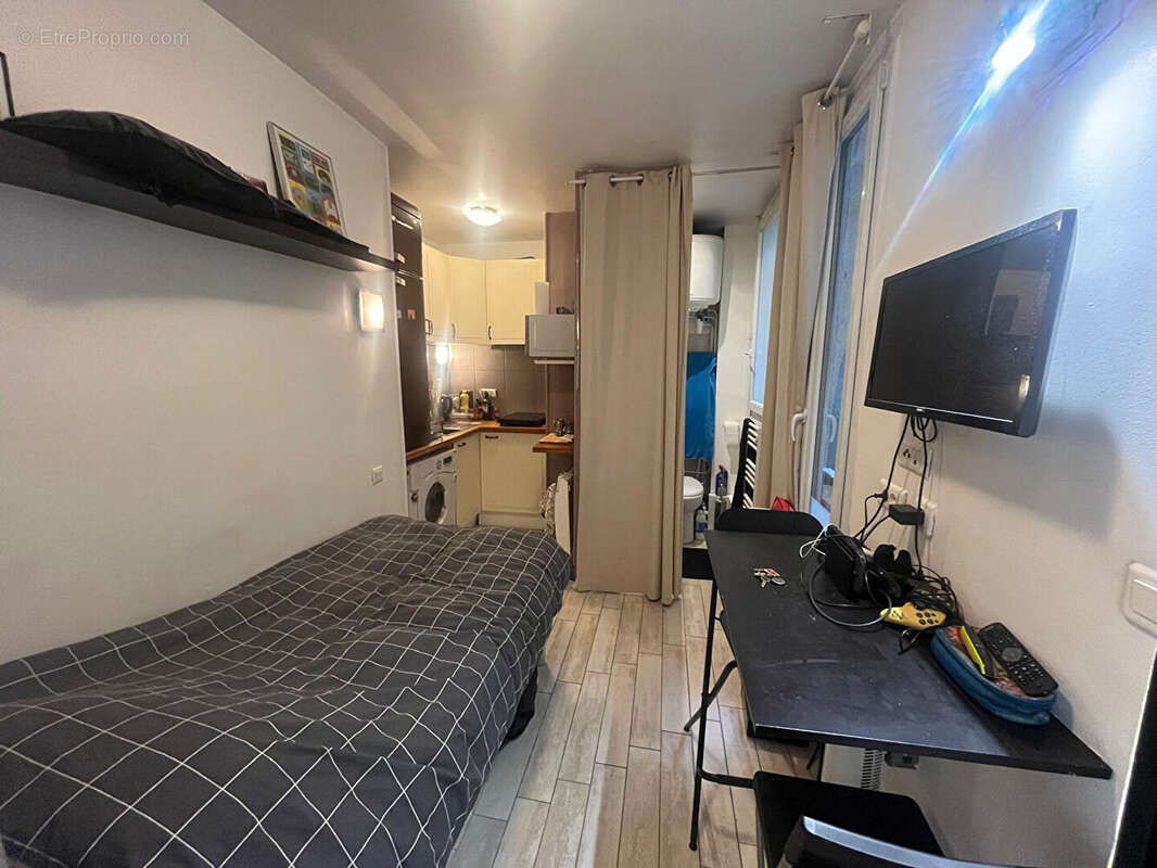 Appartement à PARIS-14E