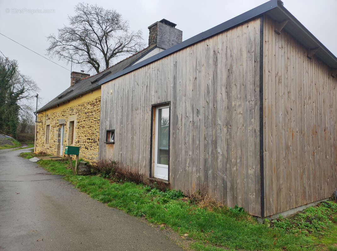 Maison à TREGUIDEL