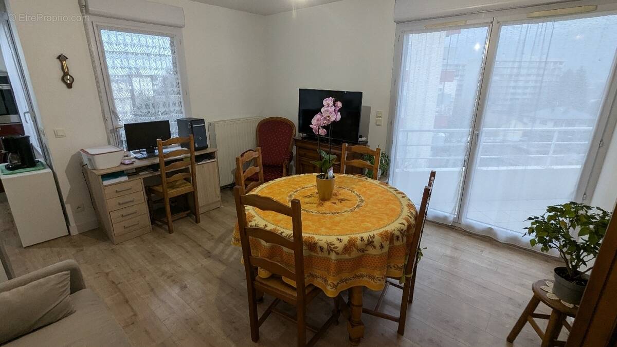 Appartement à SAINT-MARTIN-D&#039;HERES