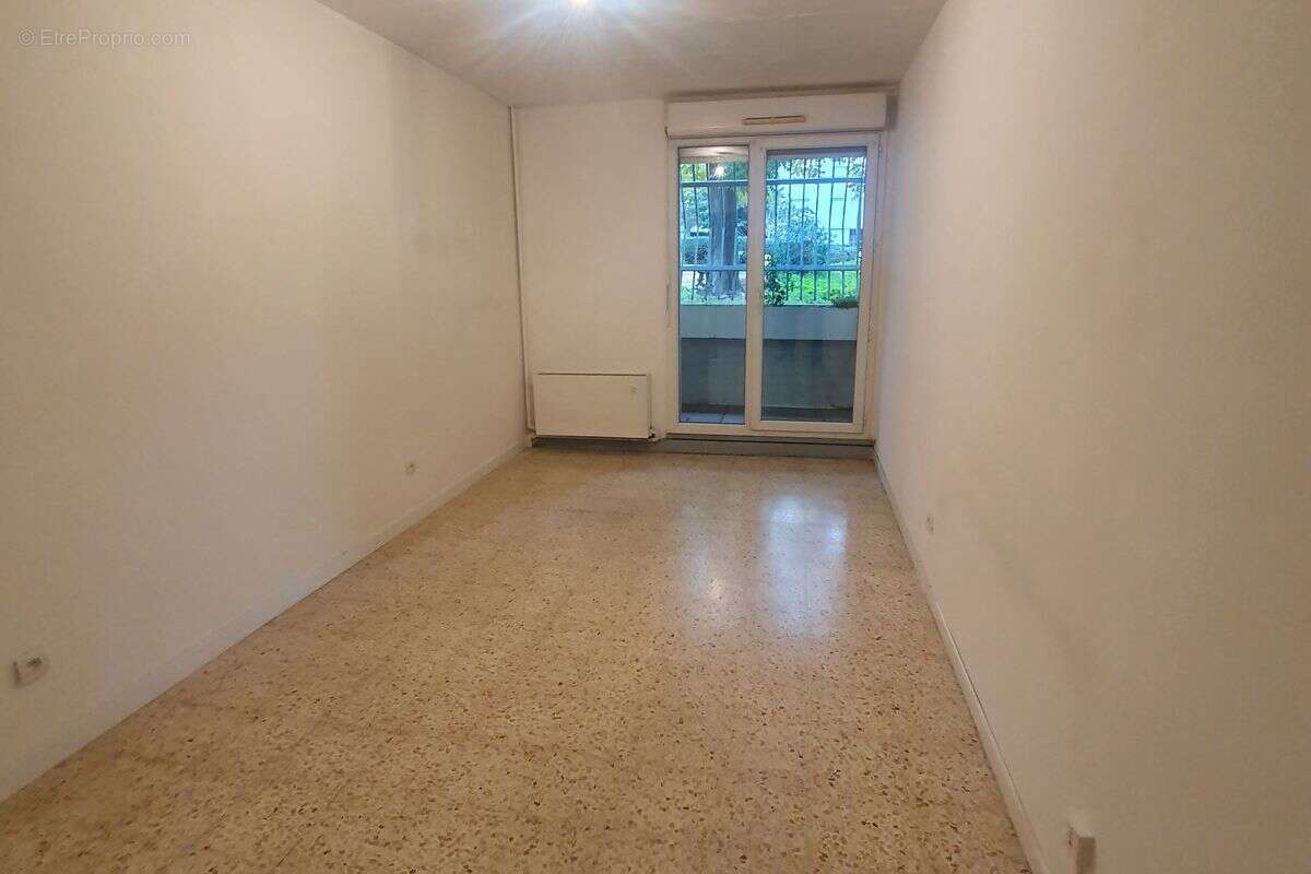 Appartement à MARSEILLE-11E