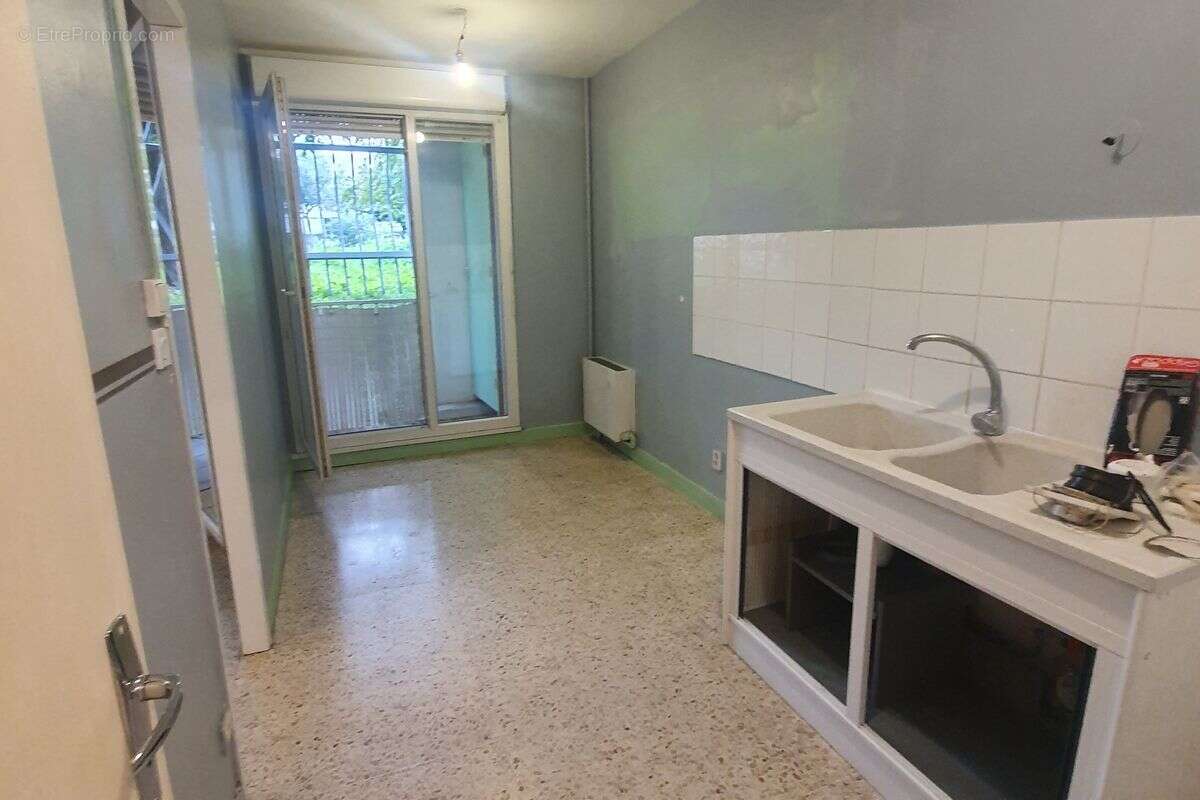 Appartement à MARSEILLE-11E