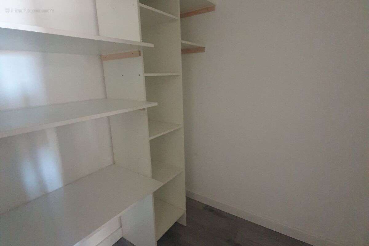 Appartement à MARSEILLE-11E