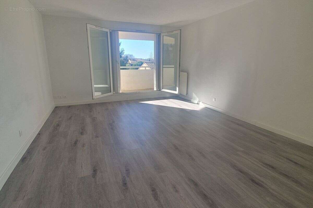 Appartement à MARSEILLE-11E