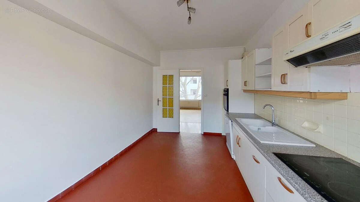 Appartement à LYON-8E