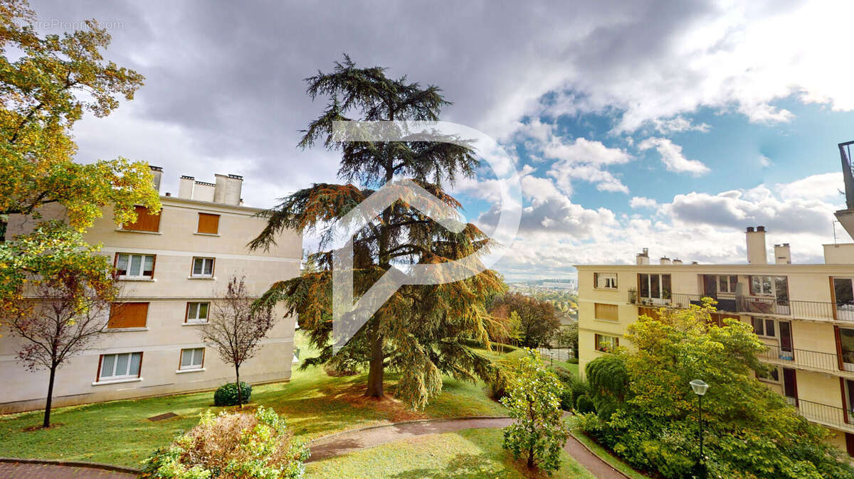 Appartement à LE RAINCY