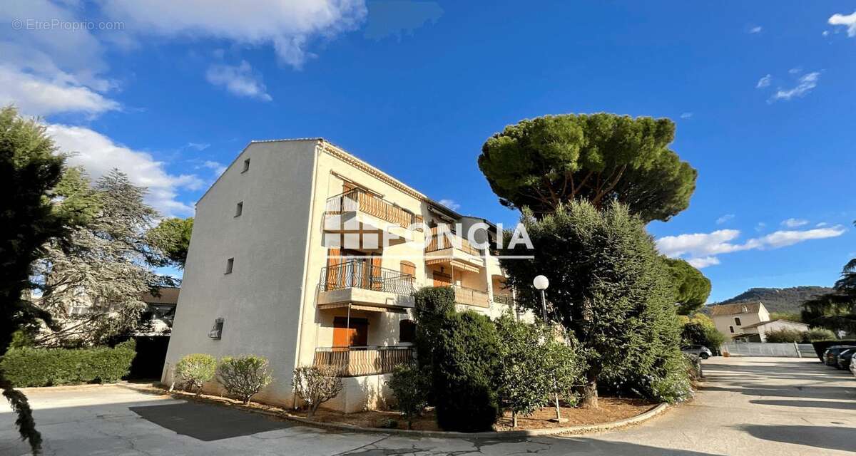 Appartement à SAINT-CYR-SUR-MER