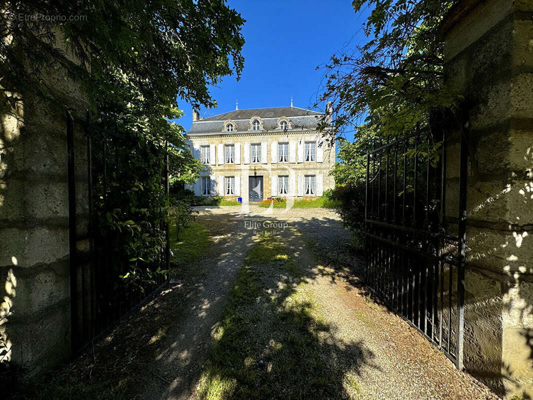 Maison à VARS