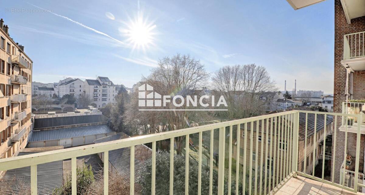 Appartement à MAISONS-ALFORT