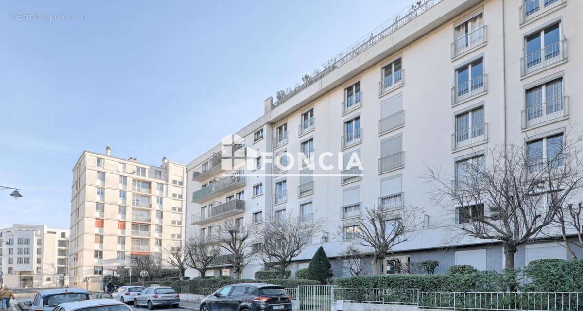 Appartement à MAISONS-ALFORT