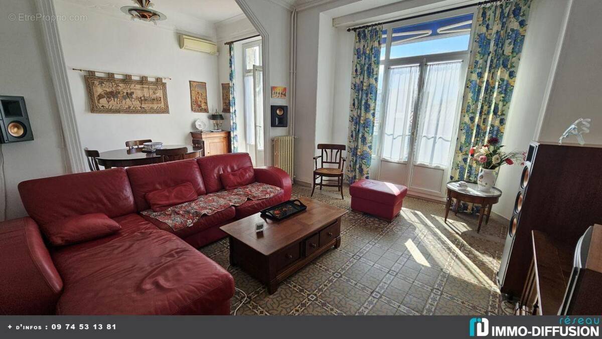 Appartement à MARSEILLE-5E