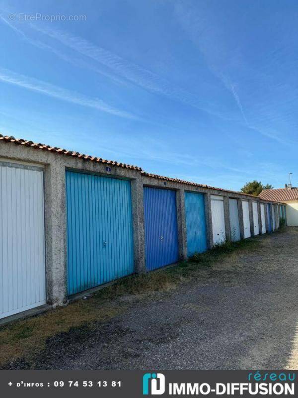 Parking à LES SABLES-D&#039;OLONNE