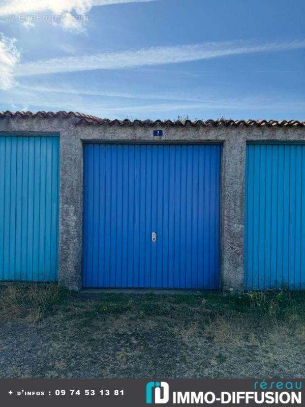 Parking à LES SABLES-D&#039;OLONNE