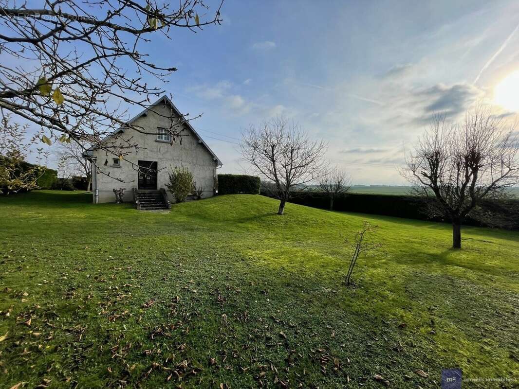 Maison à EPERNON